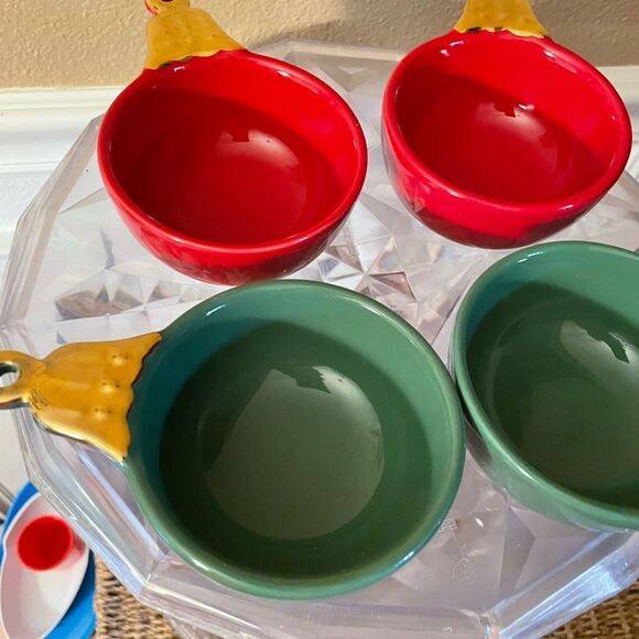 Department 56 Green and Red Christmas Ornament Stoneware Snack Bowls - Picture 3 of 16